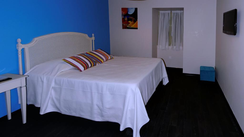 Auberge Des Platanes ラ・ロック・ガジャック 部屋 写真