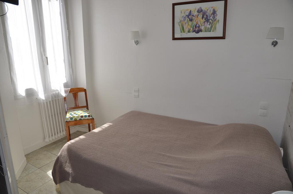 Auberge Des Platanes ラ・ロック・ガジャック 部屋 写真