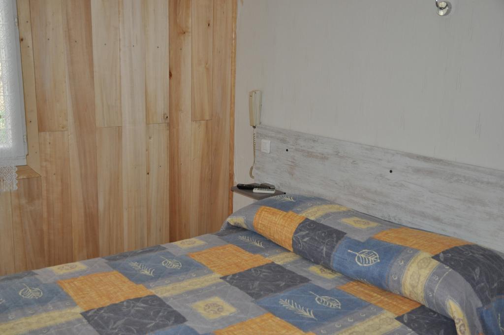 Auberge Des Platanes ラ・ロック・ガジャック 部屋 写真