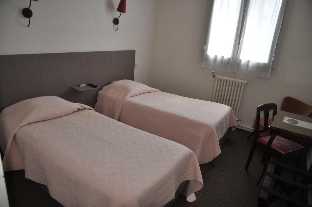 Auberge Des Platanes ラ・ロック・ガジャック 部屋 写真